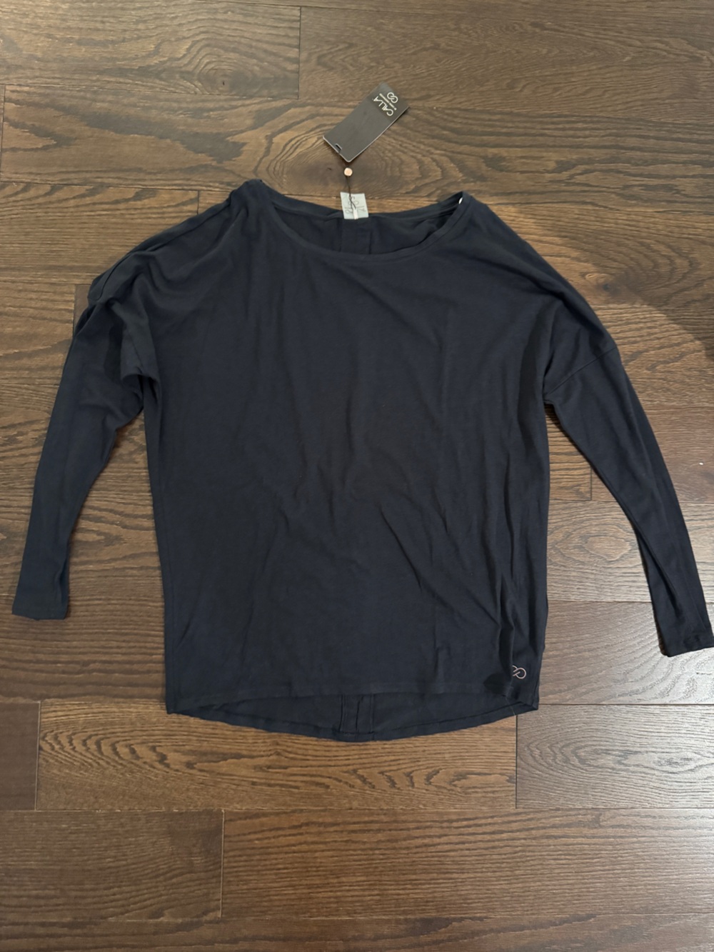 CALIA by Carrie Underwood Black Long-Sleeve Crew Tee
